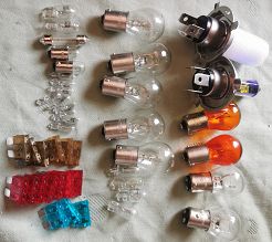 Zestaw żarówek i bezpieczników Fiat 126p EL P43t