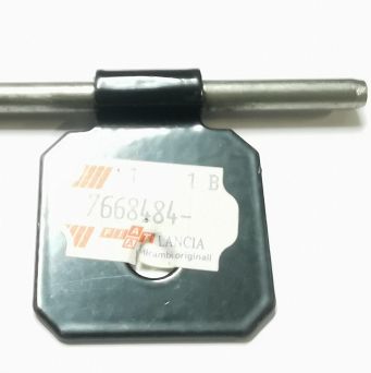 Zawias stały poduszki fotela tył CC Fiat