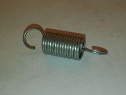 Sprężyna pozioma dźwigni zmiany biegów 126p