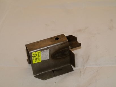 Uchwyt lewarka lewy 126p