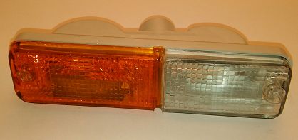 Lampa kierunkowskazu przód P PN, Lublin w zderzak