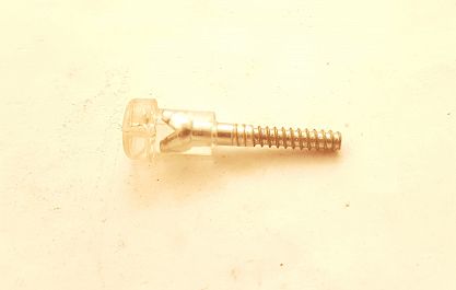 Spinka   13D wkręt mocowania lampy tył 126p