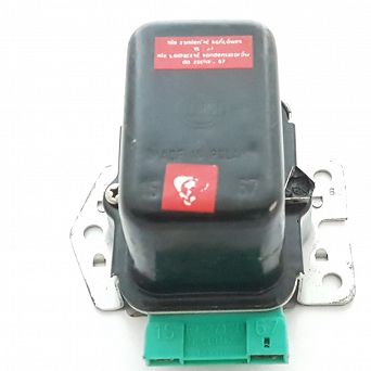 Regulator napięcia RC2 / 12B Żuk Elmot