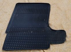 Dywanik gumowy 1011 przód L Lublin, Honker, Gazela