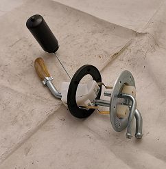 Czujnik poziomu paliwa PN Caro, Łada Niva 21213