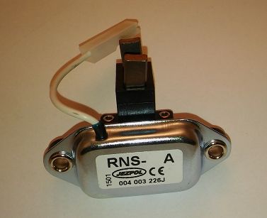 Regulator napięcia RNS - 90 A  Favorit, Felicia