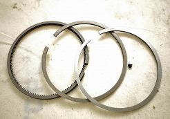 Pierścienie tłoka IV Q 69,00 Skoda 105 Prima