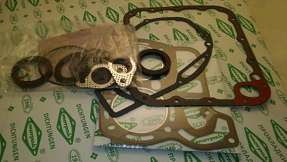 Uszczelki silnika z simmeringiem CC 700 Morpak