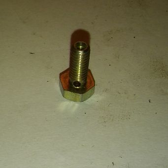 Śruba M   4x   10 linki ssania 126p, FSO