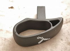 Uchwyt odchylenia fotela przód L czarny CC Fiat