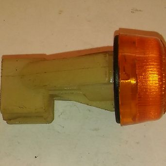 Lampa kierunkowskazu bocznego 126p EL, CC pomar.