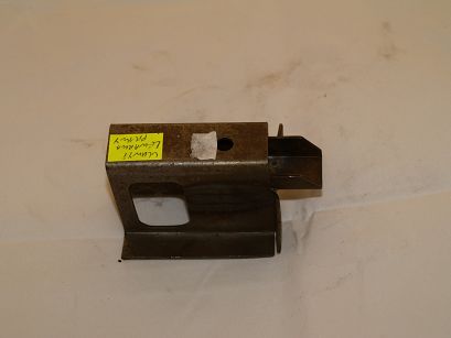 Uchwyt lewarka prawy 126p