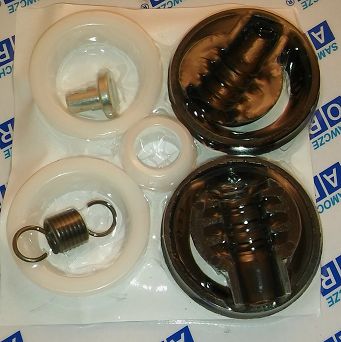 Zestaw naprawczy dźwigni zm. biegów CC 700