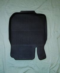 Dywanik gumowy  751  przód L
