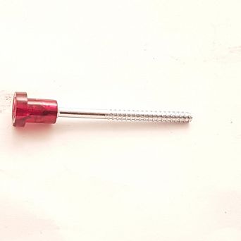 Spinka   13D wkręt mocowania lampy tył 126p czer.