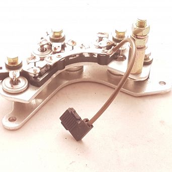 Prostownik alternatora 126p Bis, Zastava Elmot