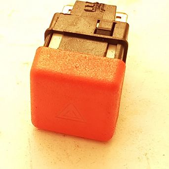 Przełącznik świateł awaryjnych Lublin II, III