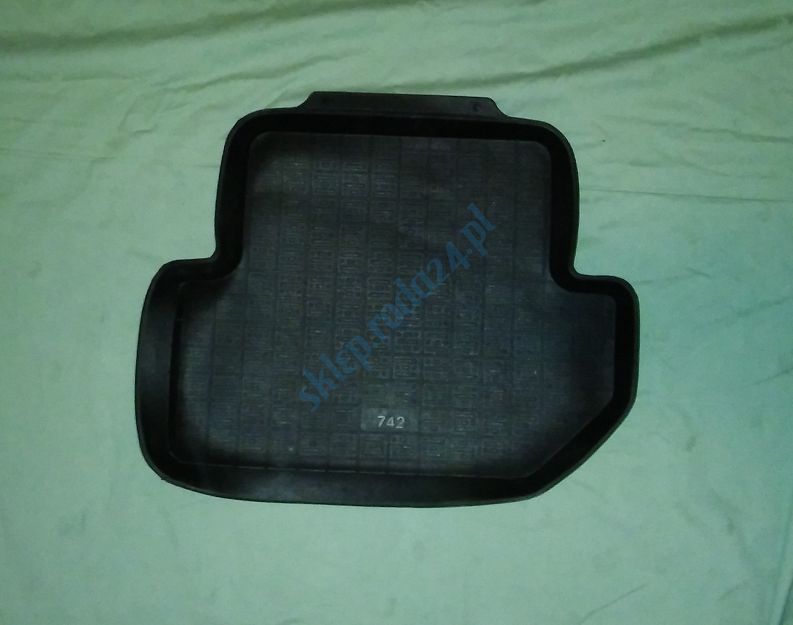 Dywanik gumowy  742 tył P    740c