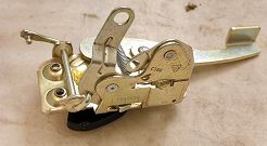 Zamek drzwi przód L CC Fiat 