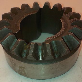 Koło koronowe mechanizmu różnicowego 126p FSM