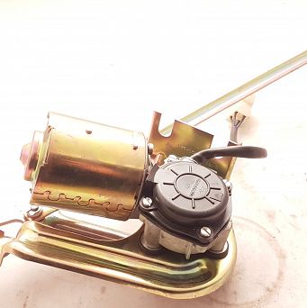 Zespół napędu wycieraczek przód 126p