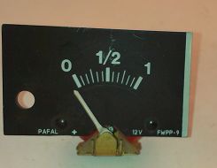 Wskaźnik poziomu paliwa na desce 126p FL, EL