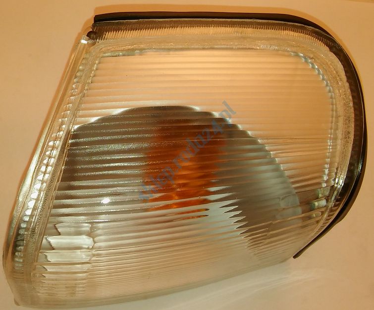 Lampa kierunkowskazu przód P PN Caro, Atu, Plus