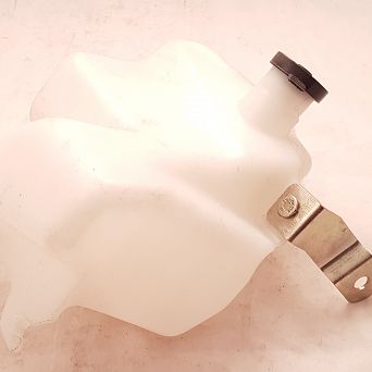 Zbiornik płynu spryskiwacza CC, SC