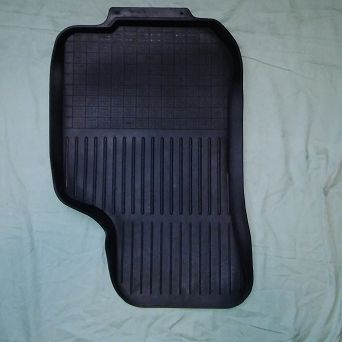 Dywanik gumowy  752  przód P