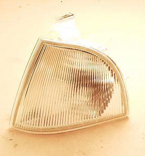 Lampa kierunkowskazu przód L Octavia I