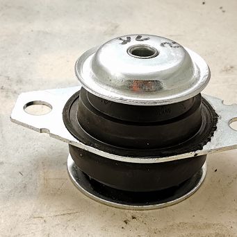 Poduszka silnika P CC 700 Akor