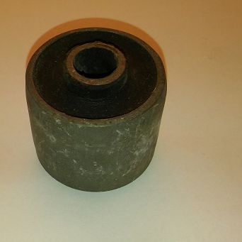 Tuleja met. - gum. drążka reakcyjnego FSO, PN